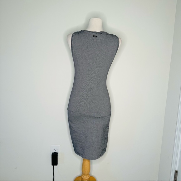 Lira Navy and Blue Bodycon Tank Dress - Picture 4 of 9